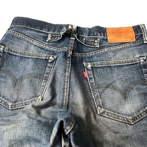 90’s VINTAGE Levi’s 702 Redline Selvedge Denim Jeans Big E Red Tab Short Pant Distressed Size 33- Made in Japan