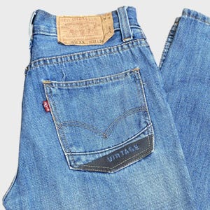 Vintage Levi's 501 Jeans Blue Denim W31 Straight Leg Jeans